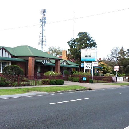 Bairnsdale Tanjil Motor Inn Экстерьер фото